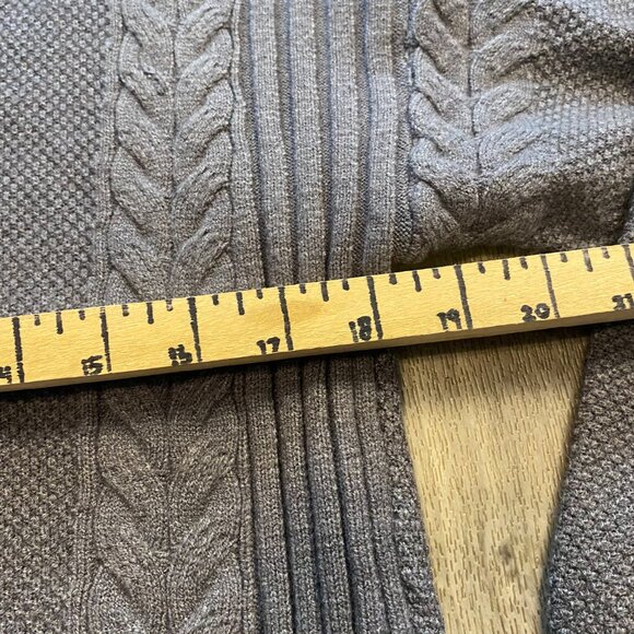 Joan Vass NY Gray Cable Knit Sweater Size Medium - Picture 4 of 6